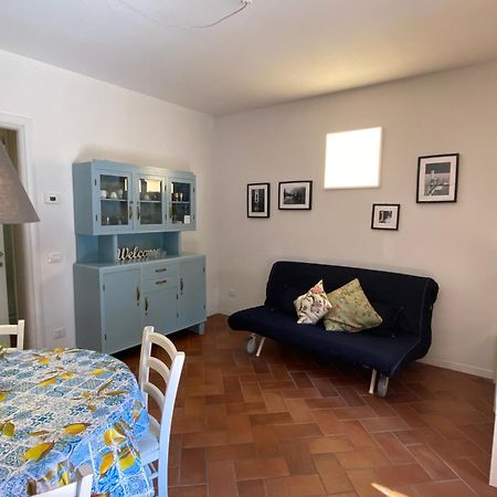 Holiday House Alla Torre Манделло-дель-Ларио Экстерьер фото